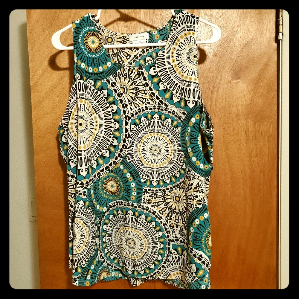 Van Heusen Circle Print Tank